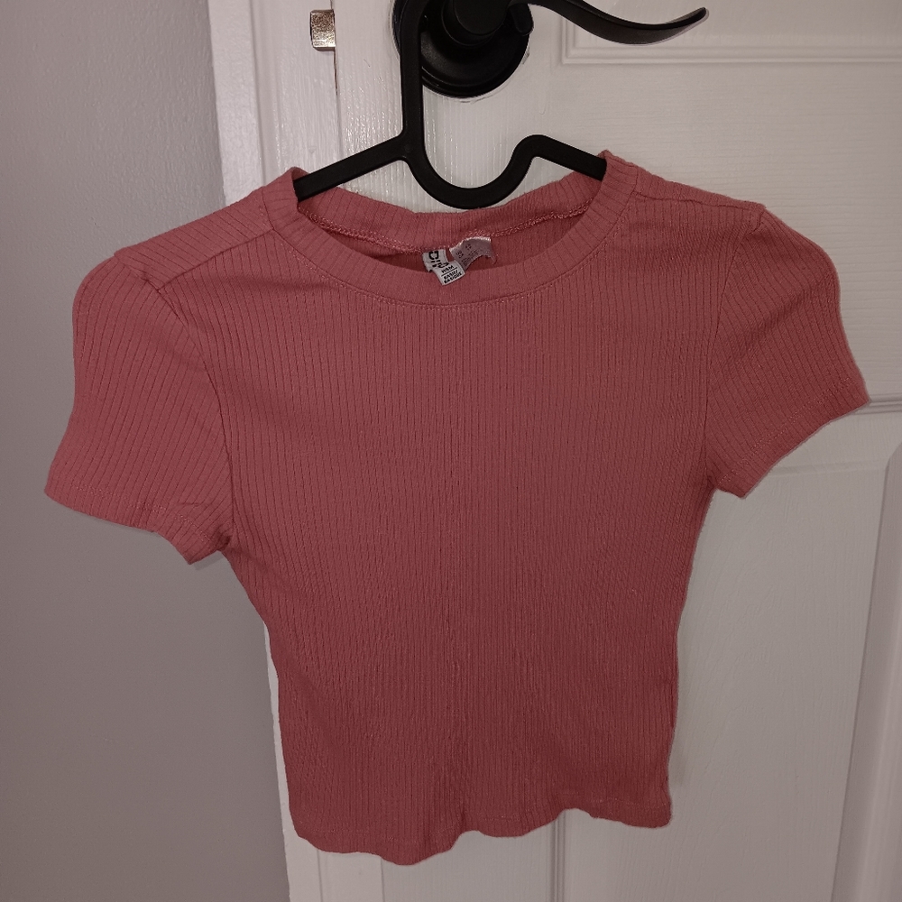 DIVIDED Pink Cropped fitted t shirt